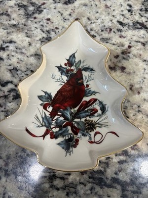 Lenox Winter Greetings Candy/Nut Dish Tree Shaped  Cardinal 24k Gold Rim 