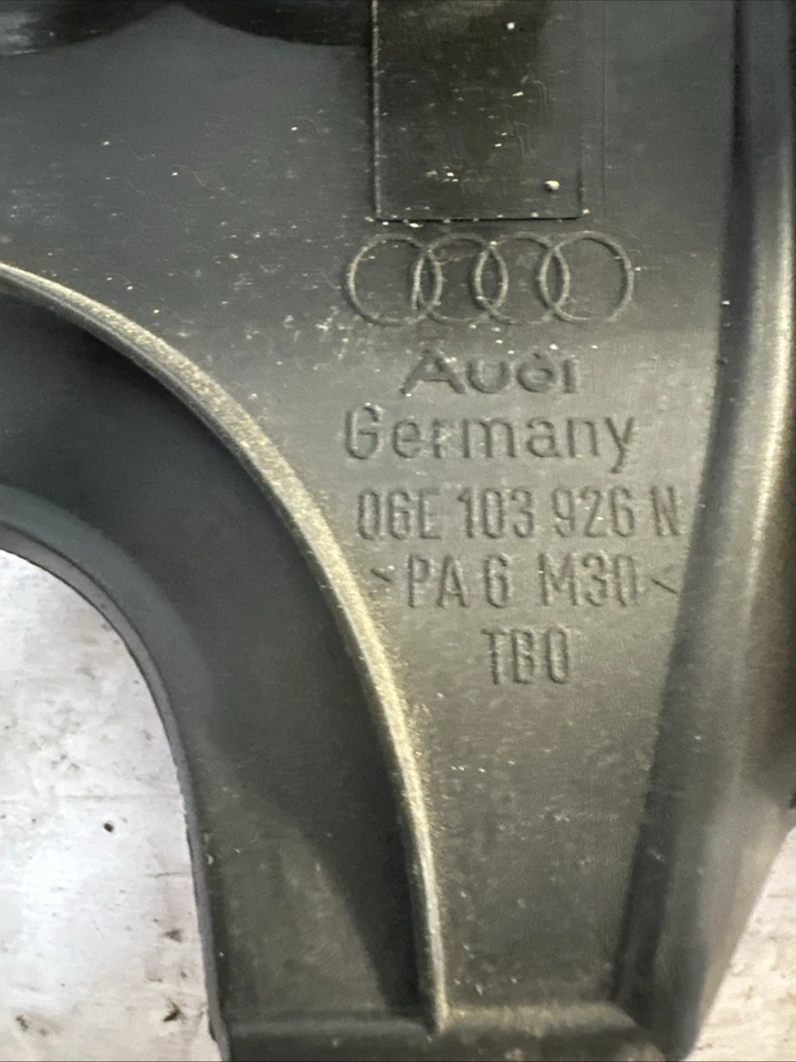 2011 Audi Q7 Engine Cover A6 Foto 4 de 4