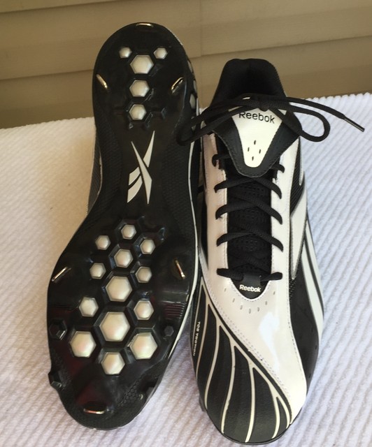 reebok baseball cleats