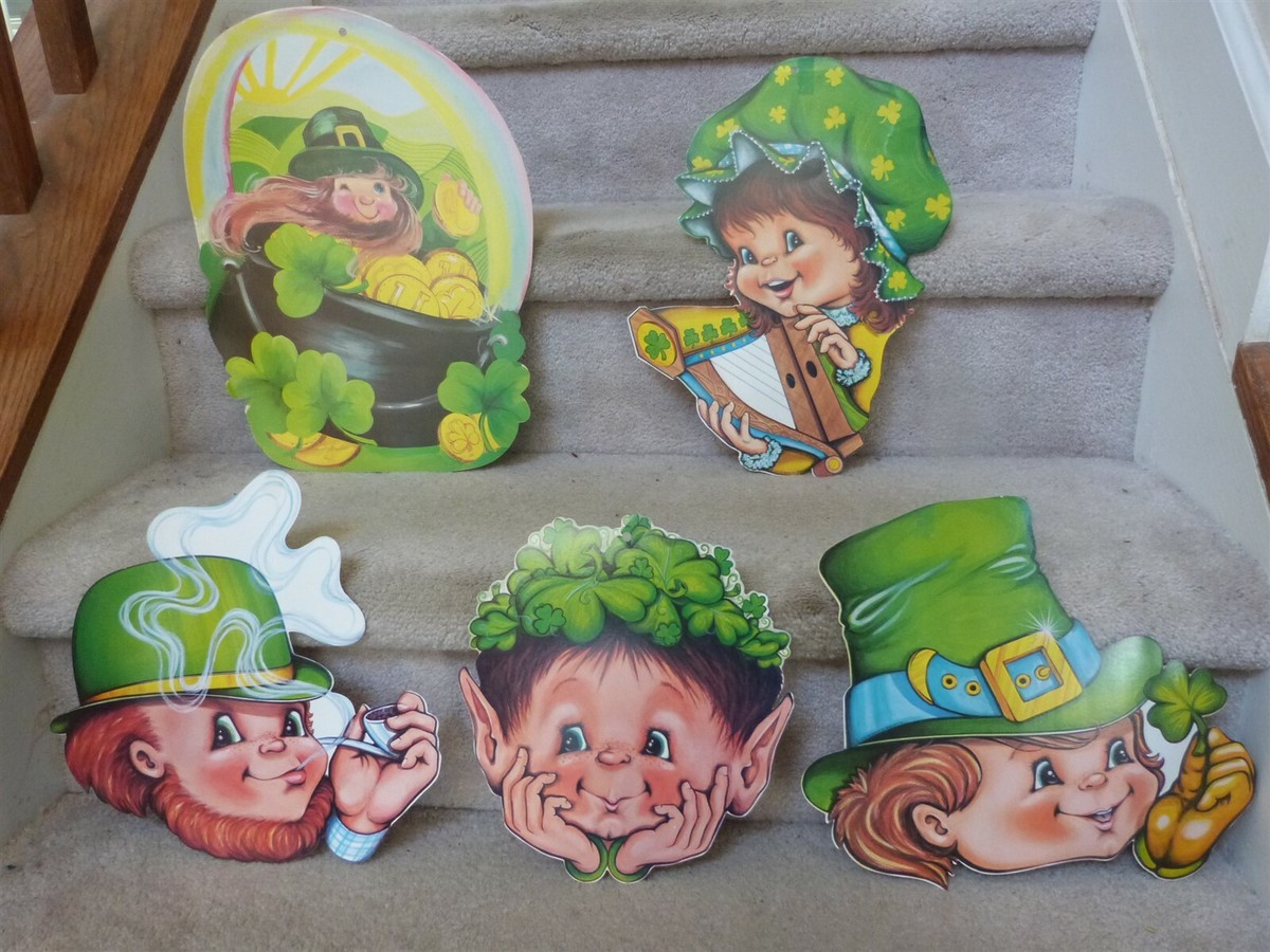 Vintage lot of 5 St. Patrick display picture 1