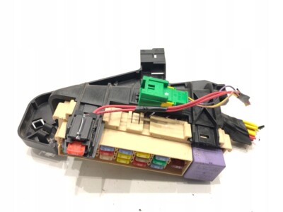 SICHERUNGSKASTEN RENAULT CLIO III 8200358192 Schrägheck 05-14 1.2 / LO 13070