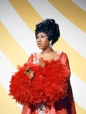 Singer ARETHA FRANKLIN Queen of Soul Promo Picture Poster Photo Print 8.5x11