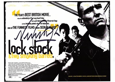 Vinnie Jones handsigniertes Schloss Lager und zwei Räucherfässer Poster