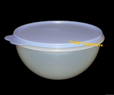 Tupperware Wonderlier Mixing Bowl 8.75 Cups Blueberry Mist Blue NOS