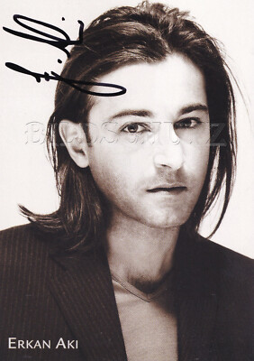 COLUMBIA Autograph Card with Genuine Tenor HOLOGRAPHIC SIGNATURE ERKAN AKI