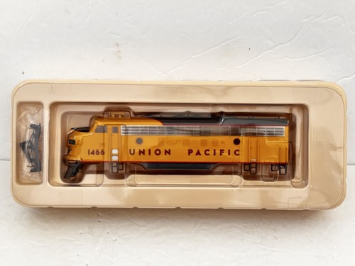InterMountain Railway Co HO EMD F-7A Phase I Loco Union Pacific #1466 SHELL ONLY - Picture 3 of 4