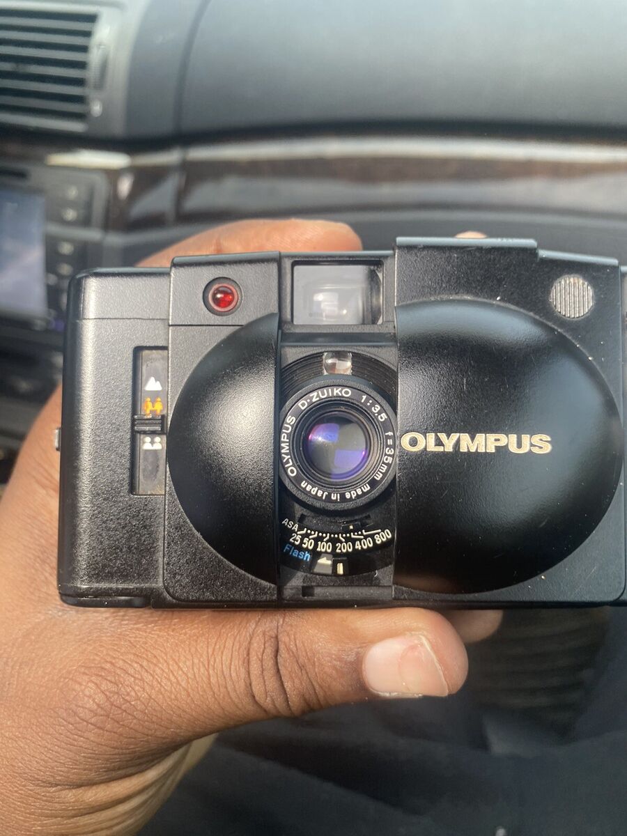 Olympus XA3 35mm Point & Shoot Film Camera With Flash MINT Olympus XA3 35mm Point & Shoot Film Camera With Flash MINT