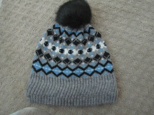 Vera Bradley Pom Pom Beanie Hat One Size Navy Blue Soft 