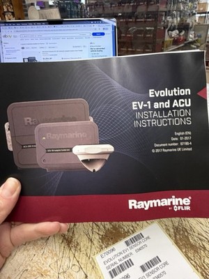 Raymarine EV-100 Power Evolution Autopilot T70154