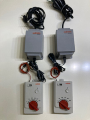 2 Delta Digital Fahrtrafos mit Fahrregler