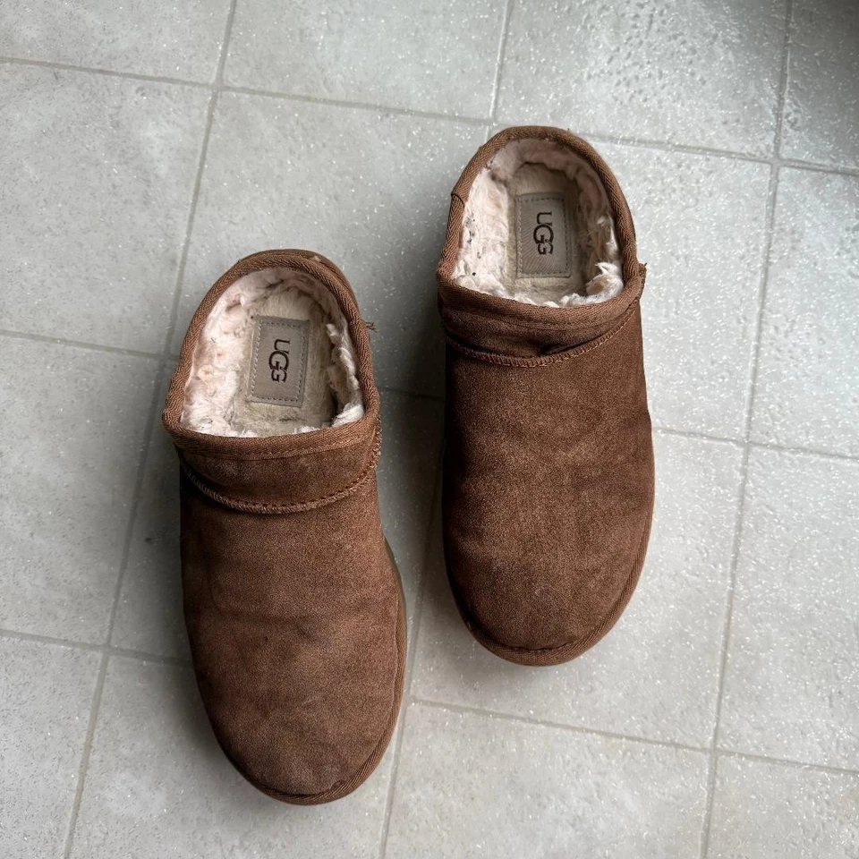 Zapatos sin cordones para mujer talla 8 UGG marrón castaño bordado tostado Foto 3 de 4