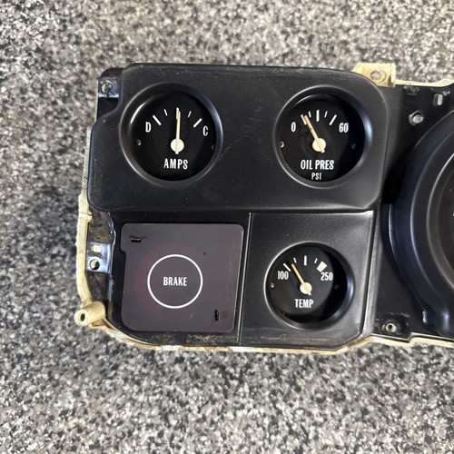 1973-80 CHEVY Squarebody C/K10-30 K5 BLAZER SUBURBAN Gauge CLUSTER For Parts - Picture 4 of 9