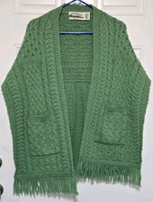 Aran Crafts Ireland Emerald Green 100 Merino Wool Shawl Fringe Knit Sweater OS