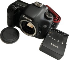 Canon EOS 7D DSLR Camera Body Excellent Condition Used