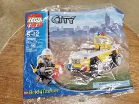 Lego 20002 CITY 4x4 Fire Truck Minifigure Firefighter Polybag BRICKMASTER EXC US