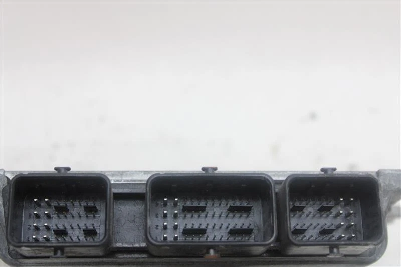 Computadora ECU ECM NISSAN MICRA VERSA 2014 14 2015 15 2016 16 BEM332300A2 1161057 Foto 4 de 4