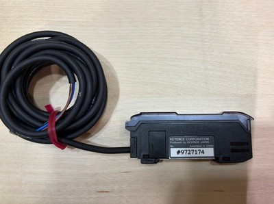 Keyence FS-V31P Industrial Control System 12-24VDC Class 2