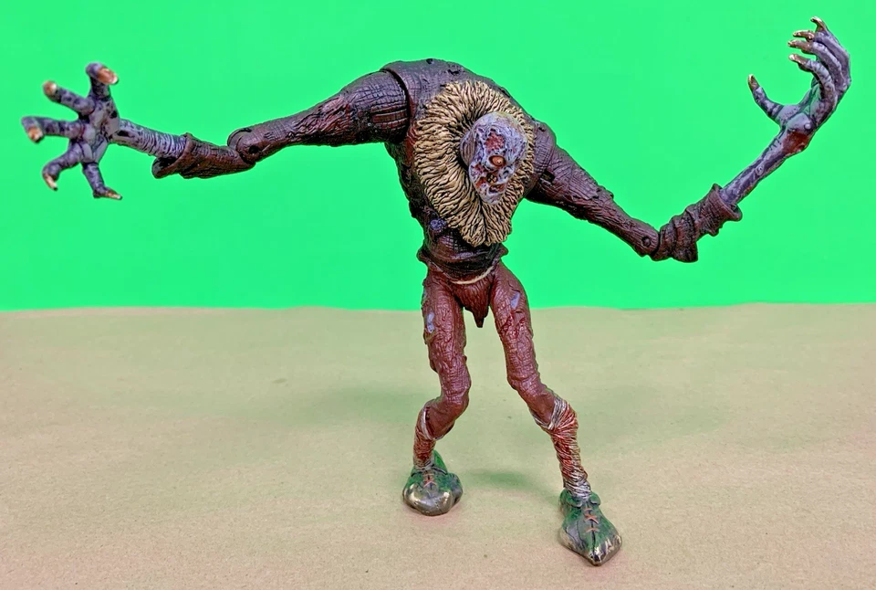 Figura de acción Frankenstein de Edison Silent Screamers 2001 de colección de 7" de Mezco Foto 4 de 4