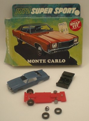 VINTAGE ORIGINAL LINDBERG  MODEL KIT 1972 Monte Carlo D237