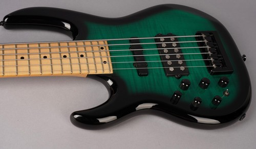 Carvin LB76P 6-String Bass - Left Handed - Flame Maple Top w/OHSC - Picture 14 of 19