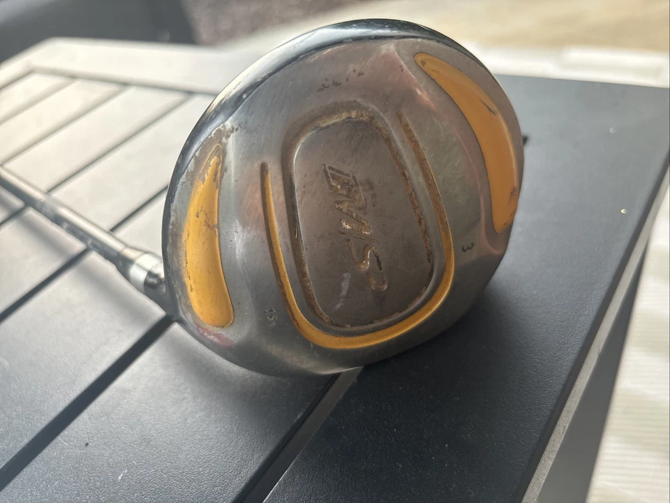 PALO DE GOLF WALTER HAGEN MS2 3 DRIVER REGULAR FLEX VARILLA DE GRAFITO CON CUBIERTA Foto 2 de 3