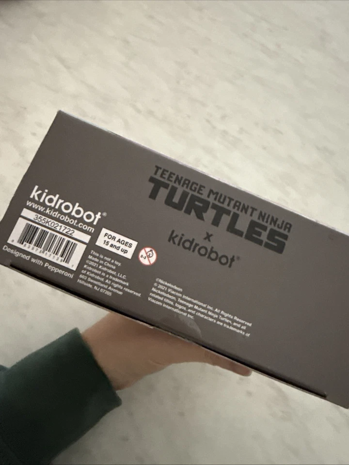 Figura Vinilo Teenage Mutant Ninja Turtles Raphael & Donatello 3" Paquete de 2 Kidrobot Foto 4 de 4