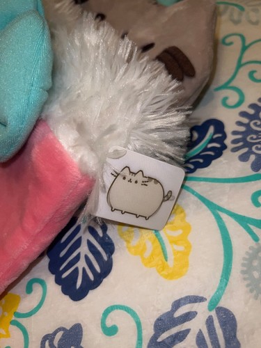 Pusheen Weihnachtsstrumpf Plüsch 11 Zoll rosa und weiß mit türkisfarbener Schleife Neu mit Etikett - Bild 4 von 7