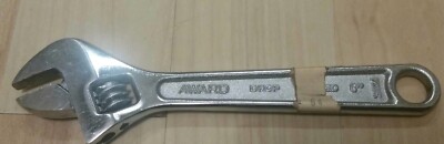 VINTAGE AWARD 6'' CRESCENT STYLE ADJUSTABLE WRENCH DROP FORGED VERY GOOD USED