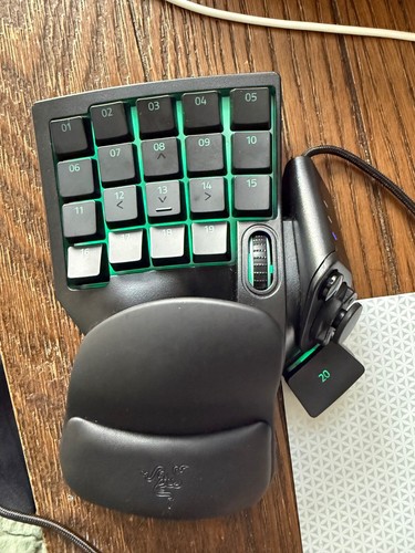 Razer - Tartarus V2 Wired Gaming Mecha-Membrane Keypad with Chroma Back ...