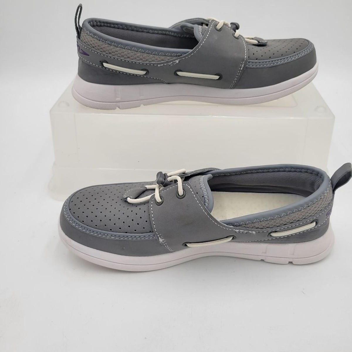 Speedo Perforated Gray Boat shoes Woman's Adjustable Laces Size 7 View 2