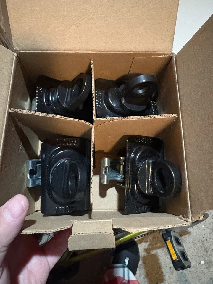 2015-2026 年全新原始设备制造商雪佛兰 Colorado/GMC Canyon 货物绑扎戒指 — 第 3/4 张图片