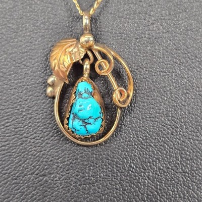 Native Style 12K Gold Filled Faux Turquoise Nugget Pendant Floral Leaf Necklace