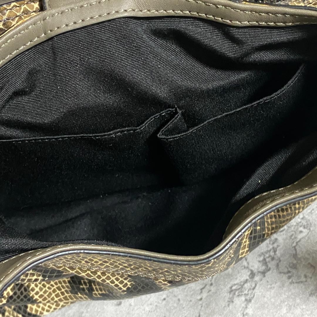 Presence COACH python pattern shoulder bag F17419… - image 10