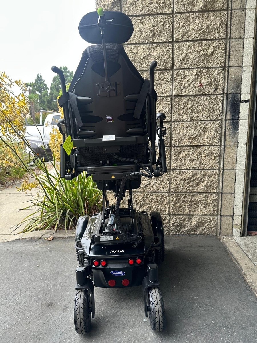 INVACARE AVIVA FX 20 Wheelchair with Power Seat Elevator ,and