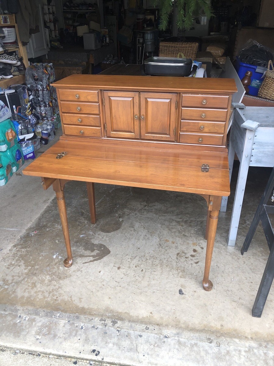Pennsylvania House cherry Queen Anne flip secretary desk ￼ called