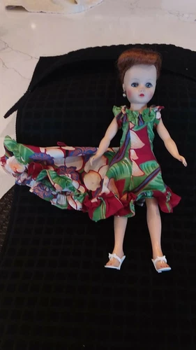 VINTAGE GENUINE "NANCY ANN" REVLON DOLL BY IDEAL CIRCA 1950s, PRISTINE!