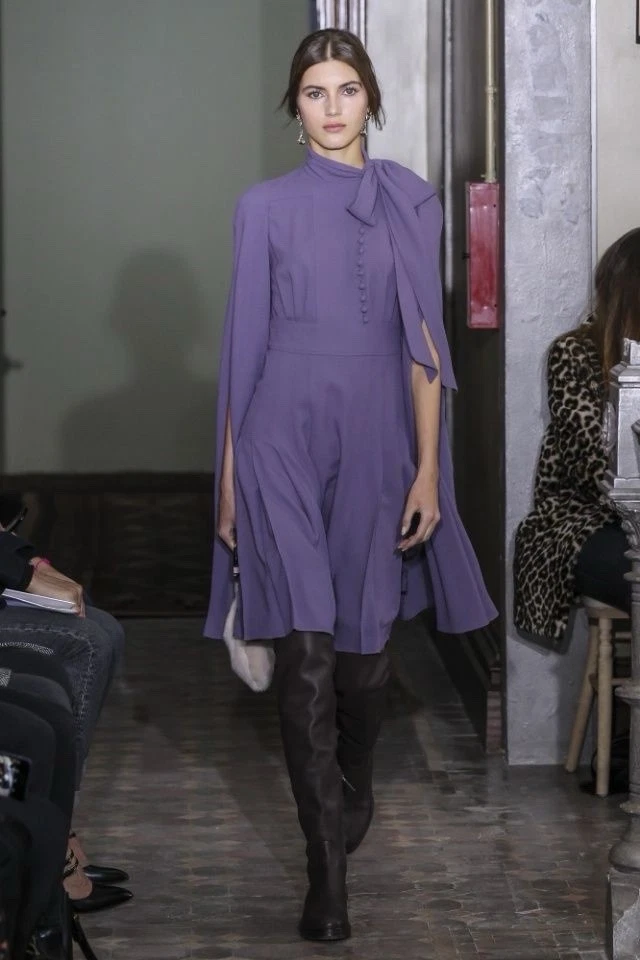 Valentino — VALENTINO RUNWAY TIE NECK CAPE BACK BUTTON DETAILED CREPE DRESS PURPLE SZ 4