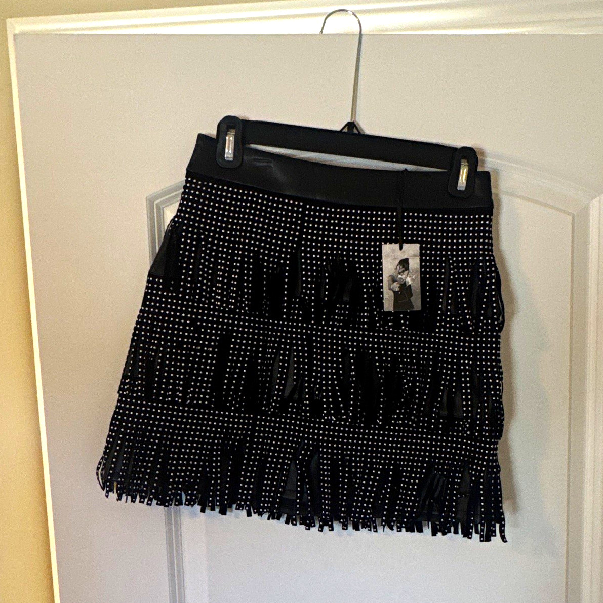 Women's Black Fringe Knit Mini Skirt Size M Zip Closure Polyester Boho Party