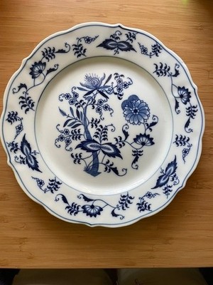 Blue Danube Blue Onion 8 3/4  Plate Japan Ribbon Logo Vintage Chip