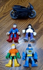 LOTE IMAGINEXT (4) DC Super Friends Figuras SUPERMAN BATMAN, JOKER, ROBIN + CICLO