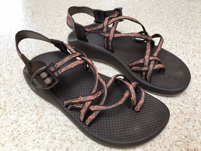 womens strappy hiking sandals