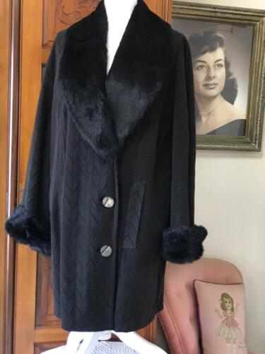 Ladies Beautiful Italian Made Black Coat ~ Rabbit 