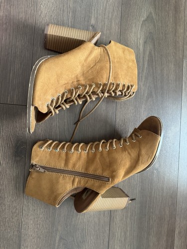 Tacones Atmosphere en color tostado dedos abiertos y espalda talla UK 7 EU 40 - Imagen 10 de 10
