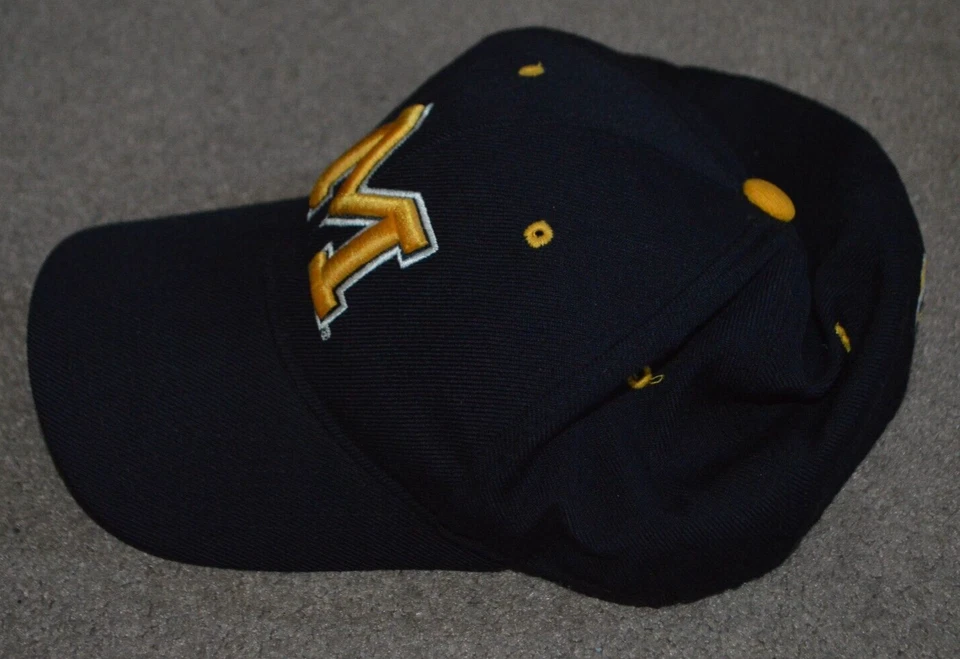 Michigan Wolverines Zephyr Fitted Hat Cap 7 3/8 - Image 3 of 4