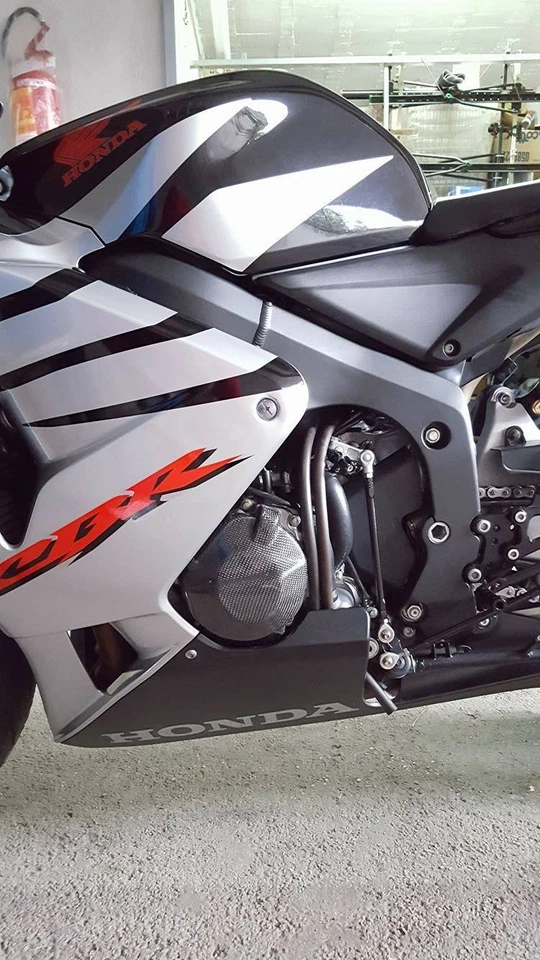 KIT PARACARTER COPRI CARTER MOTORE CARBONIO  HONDA CBR 600RR 2003 2004 2005 2006 - Imagen 4 de 4