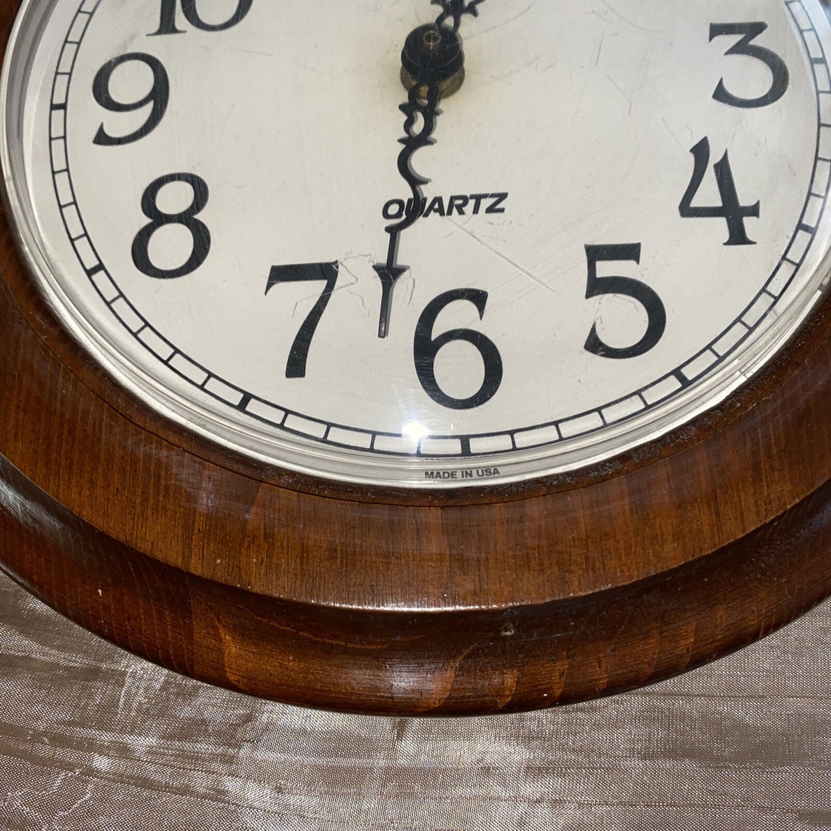 Vintage Spartus Quartz Wall Clock Made In USA Rare Brown