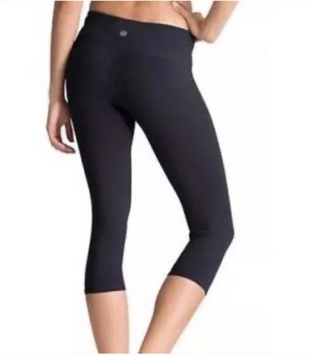 Athleta Chaturanga Capri Crop Leggings Small S Black Yoga Woman’s Pants  305922