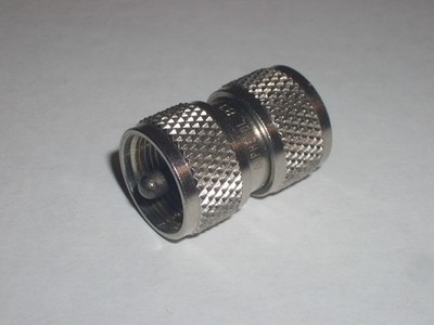 AMPHENOL 83-877 DUAL UHF MALE BARREL ADAPTER CONNECTOR USED