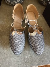 Dance and Sway Women's Ballroom Dance Shoes Silver Gray Size 9.5 Low Heel NIB