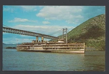 chrome postcard Alexander Hamilton Hudson River Day Line en route to NYC rj